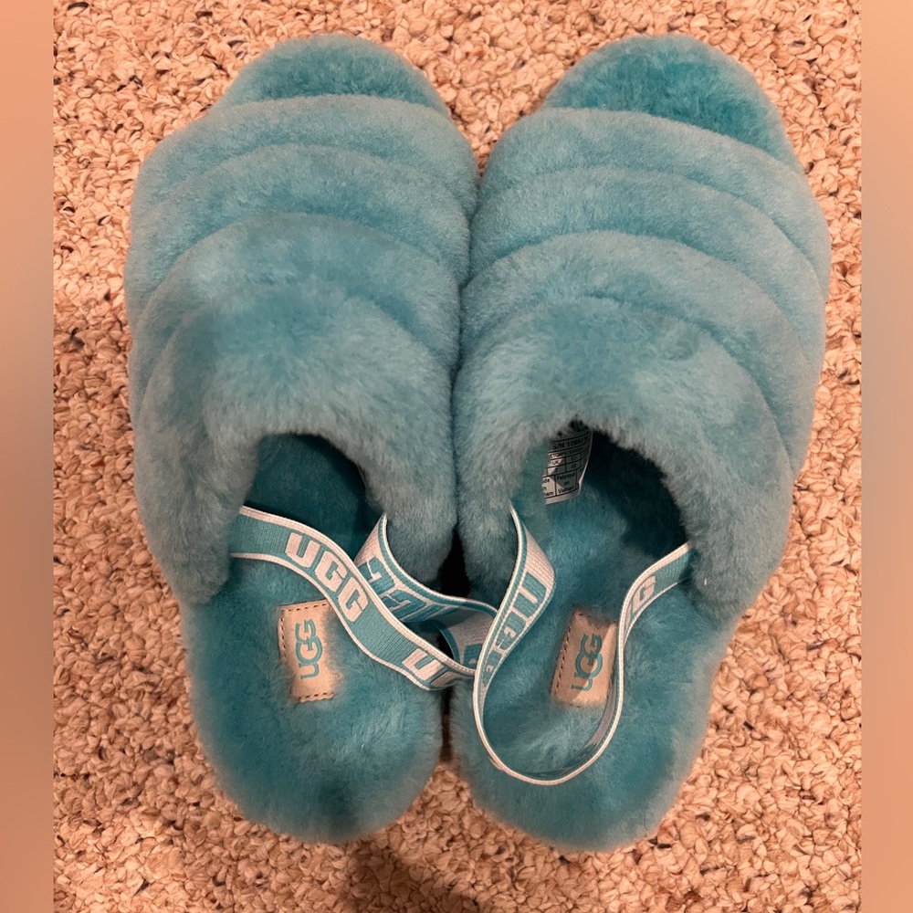 Ugg Women’s Fluff Yeah Slippers- Oasis Blue Size 9